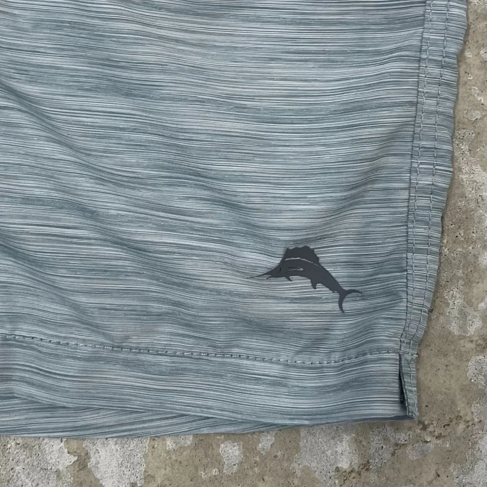 Tommy Bahama Swim Trunks Men XXL Blue Stripe Board Shorts Mesh Lined Surf Resort